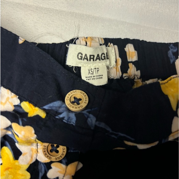 GARAGE FLORAL SKIRT 😍 - Picture 3 of 4